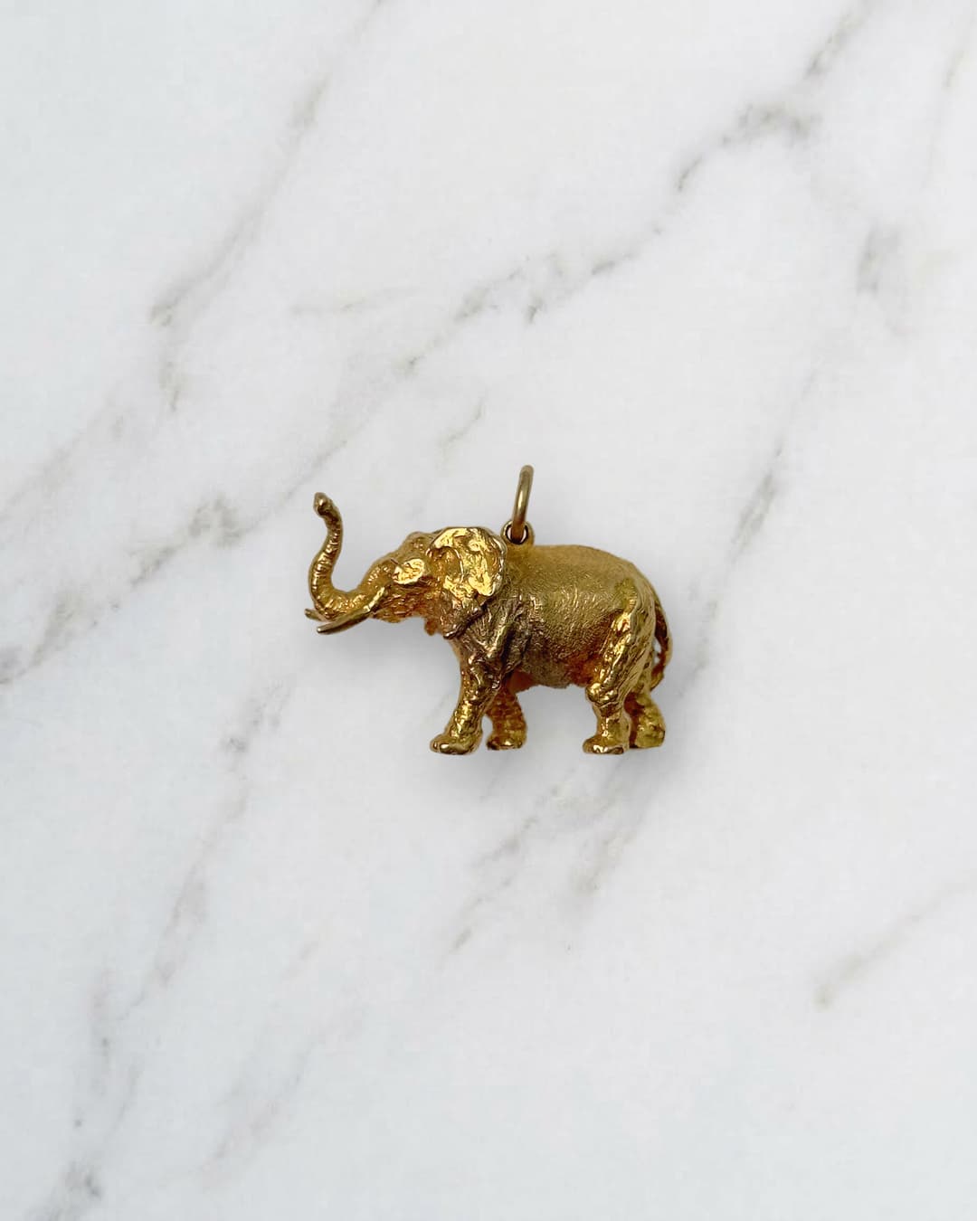 Walking elephant charm — Photo 2